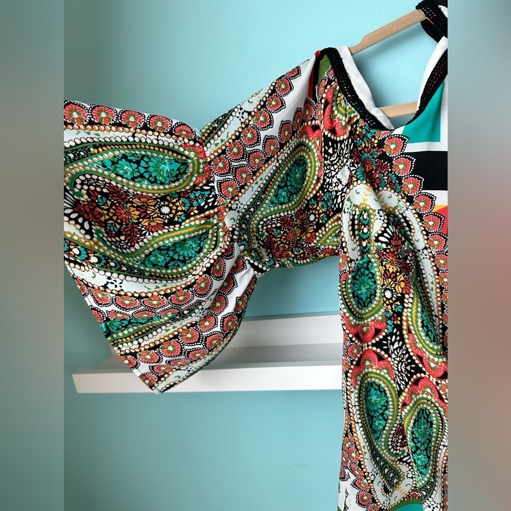 New York cut out shoulder paisley geometric design blouse, size M - Picture 3 of 6